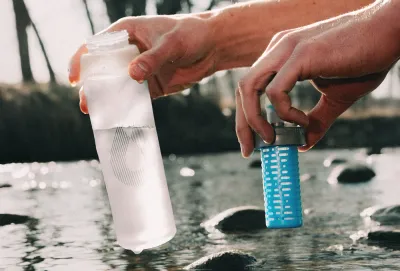 Meet the HydraPak UltraFlask+, a soft flask for running, with a built-in water filter